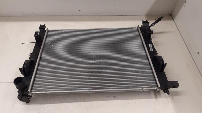 Usagé Radiateur Renault Clio IV (5R) 0.9 Energy TCE 90 12V Prix € 96,80 Prix TTC proposé par Autodemontage van de Laar