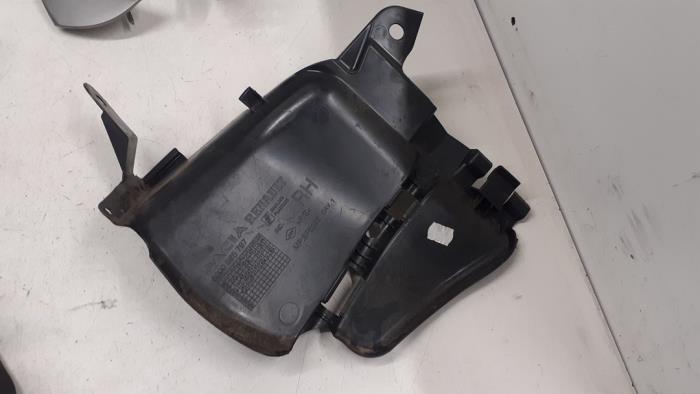 Usagé Divers Dacia Sandero I (BS) 1.6 Prix € 15,00 Règlement à la marge proposé par Autodemontage van de Laar