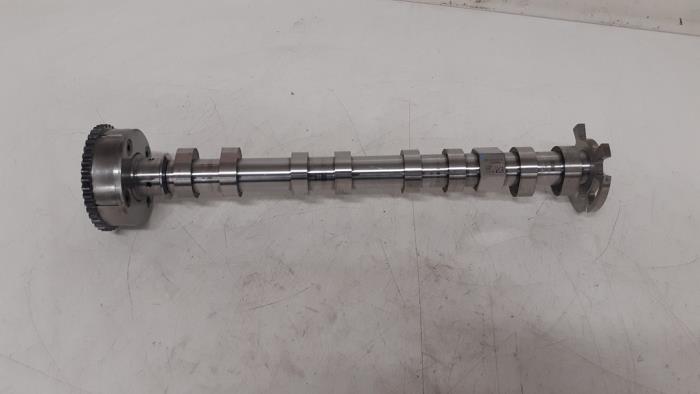 Camshaft from a Renault Clio V (RJAB)  2020