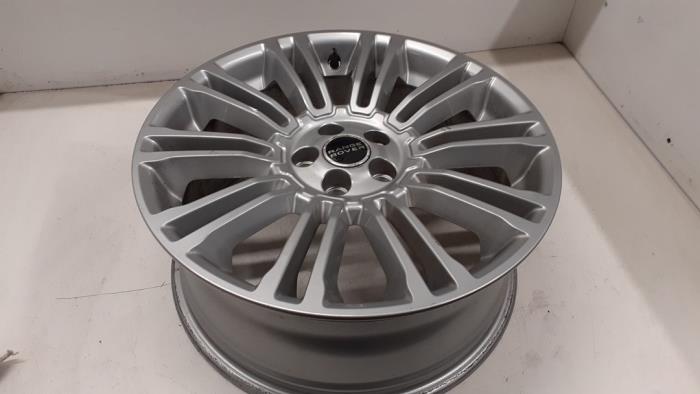 Używane Obrecz Landrover Range Rover Evoque (LVJ/LVS) 2.0 Si4 240 16V 5-drs. Cena € 100,00 Procedura marży oferowane przez Autodemontage van de Laar