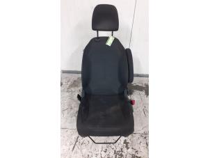 Używane Fotel prawy Citroen C4 Grand Picasso (UA) 2.0 HDiF 16V 165 Cena € 150,00 Procedura marży oferowane przez Autodemontage van de Laar
