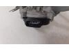 Wiper motor + mechanism from a Renault Captur (2R) 0.9 Energy TCE 12V 2013