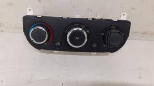 Used Heater control panel Renault Captur (2R) 0.9 Energy TCE 12V Price € 60,00 Margin scheme offered by Autodemontage van de Laar