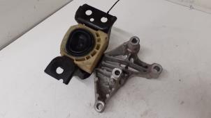 Engine mount from a Mercedes-Benz Citan (415.6) 1.5 109 CDI 2015