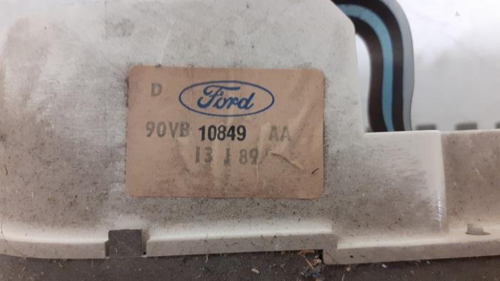 Cuentakilómetros de un Ford Transit/FT 2.0 1994