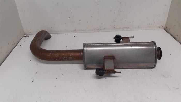 Exhaust rear silencer from a Renault Master IV (MA/MB/MC/MD/MH/MF/MG/MH) 2.3 dCi 135 16V FWD 2021