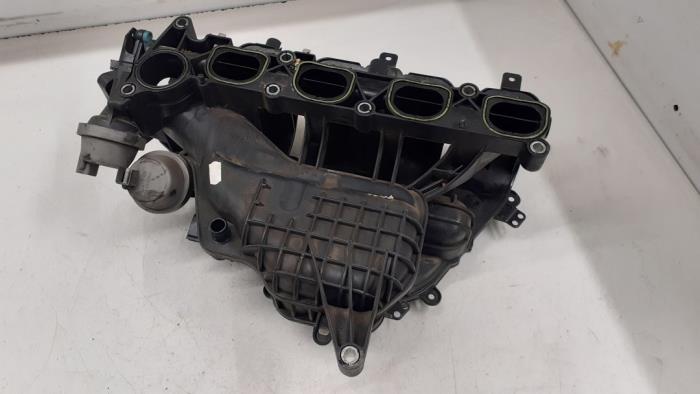 Intake manifold from a Ford Focus 2 Wagon 1.8 16V 2010