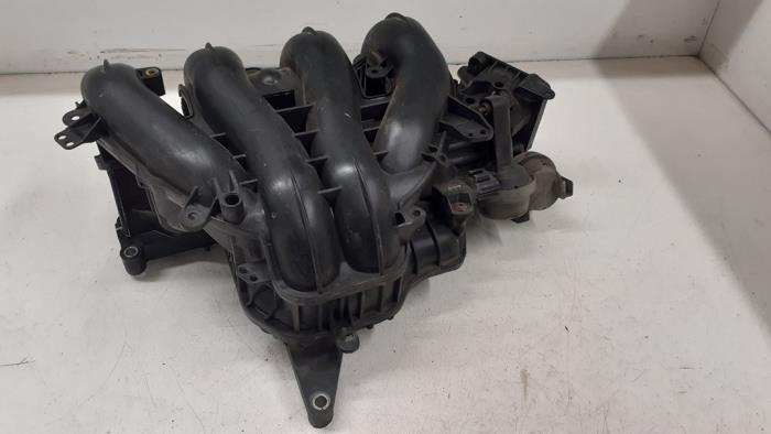 Intake manifold from a Ford Focus 2 Wagon 1.8 16V 2010
