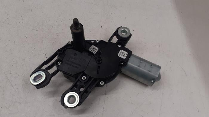 Rear wiper motor from a Seat Leon SC (5FC) 1.2 TSI Ecomotive 16V 2014