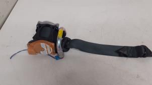 Used Rear seatbelt, right Renault Kadjar (RFEH) 1.5 Blue dCi Price € 100,00 Margin scheme offered by Autodemontage van de Laar
