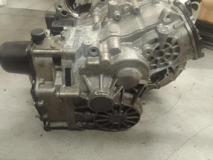 Gearbox from a Seat Leon (5FB) 1.4 TSI ACT 16V 2016