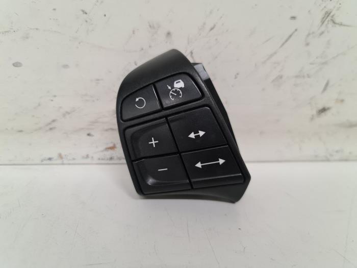 Używane Obsluga tempomatu Volvo XC70 (BZ) 2.4 D5 20V AWD Cena € 30,00 Procedura marży oferowane przez Autodemontage van de Laar