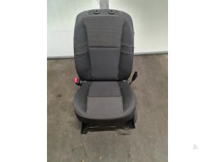 Used Seat, left Renault Scénic III (JZ) 1.6 16V Price € 150,00 Margin scheme offered by Autodemontage van de Laar