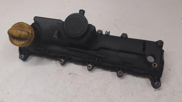 Gebrauchte Ventildeckel Renault Kangoo Express (FW) 1.5 dCi 105 Preis € 50,00 Margenregelung angeboten von Autodemontage van de Laar