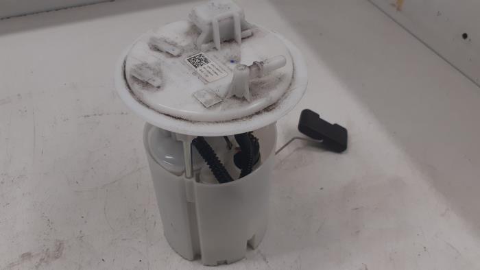 Gebrauchte Benzinpumpe Renault Megane IV (RFBB) 1.6 GT Energy TCe 205 EDC Preis € 100,00 Margenregelung angeboten von Autodemontage van de Laar