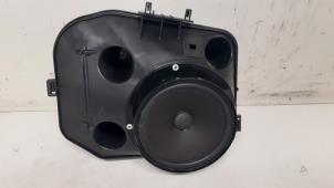 Used Speaker Volkswagen Beetle (16AE) 2.0 TDI 16V Price € 50,00 Margin scheme offered by Autodemontage van de Laar