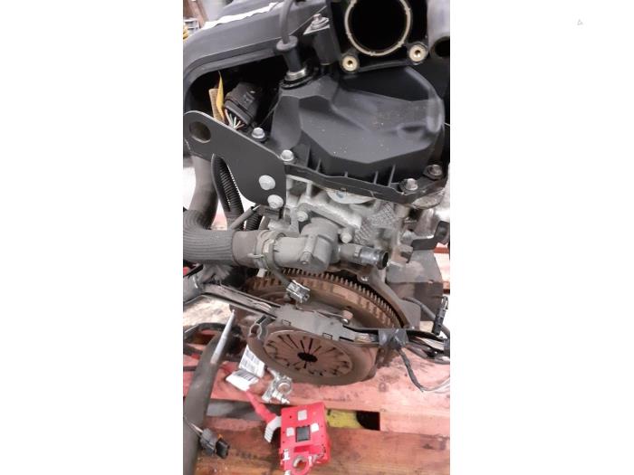 Używane Silnik Renault Twingo II (CN) 1.2 16V Cena € 450,00 Procedura marży oferowane przez Autodemontage van de Laar