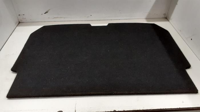 Suelo maletero de un Nissan Juke (F15) 1.6 16V 2014
