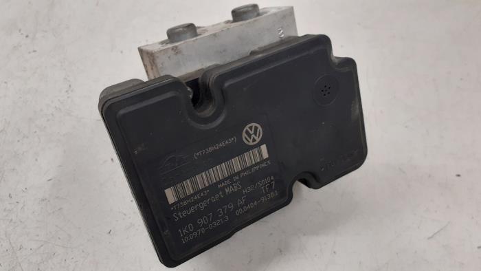 Usagé Pompe ABS Volkswagen Caddy III (2KA,2KH,2CA,2CH) 1.9 TDI Prix € 75,00 Règlement à la marge proposé par Autodemontage van de Laar