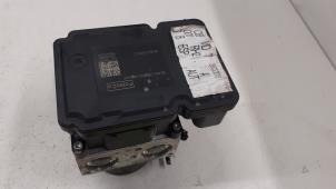 Used ABS pump Ford Focus 3 1.6 Ti-VCT 16V 125 Price € 121,00 Inclusive VAT offered by Autodemontage van de Laar