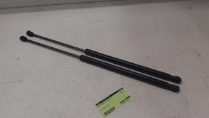 Used Set of tailgate gas struts Ford Focus 3 1.6 Ti-VCT 16V 125 Price € 30,00 Margin scheme offered by Autodemontage van de Laar