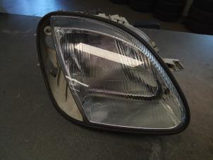 Used Headlight, right Mercedes SLK (R170) 2.0 200 16V Price € 50,00 Margin scheme offered by Autodemontage van de Laar