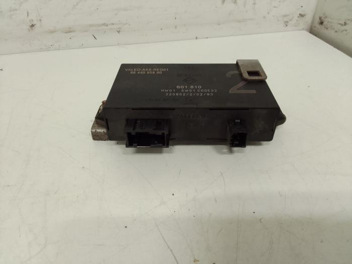 Gebrauchte PDC Modul Peugeot 307 SW (3H) 2.0 16V Preis € 50,00 Margenregelung angeboten von Autodemontage van de Laar