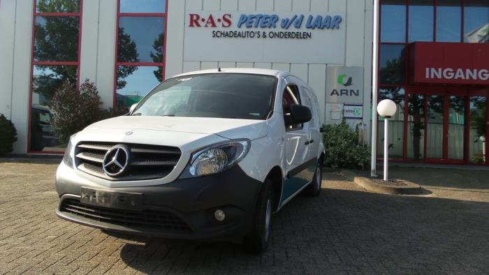 Gebrauchte Auspuff Enddämpfer Mercedes Citan (415.6) Preis auf Anfrage angeboten von Autodemontage van de Laar