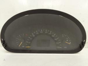 Used Odometer KM Mercedes Vito (639.6) 2.2 115 CDI 16V Price € 100,00 Margin scheme offered by Autodemontage van de Laar