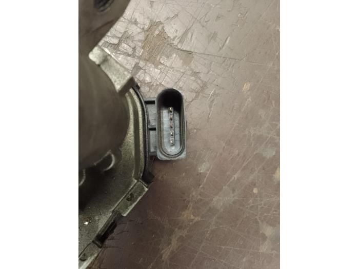 Drosselklappengehäuse van een Skoda Fabia III (NJ3) 1.4 TDI 12V 90 2015