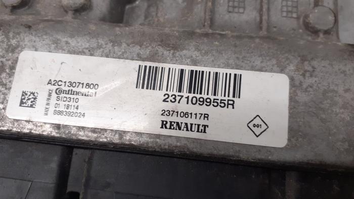 Ordenador de gestión de motor de un Renault Master IV (MA/MB/MC/MD/MH/MF/MG/MH) 2.3 dCi 16V RWD 2018