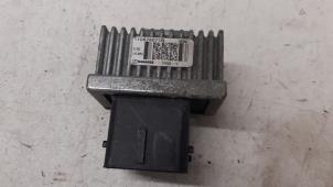Used Cooling fin relay Renault Master IV (MA/MB/MC/MD/MH/MF/MG/MH) 2.3 dCi 16V RWD Price € 36,30 Inclusive VAT offered by Autodemontage van de Laar