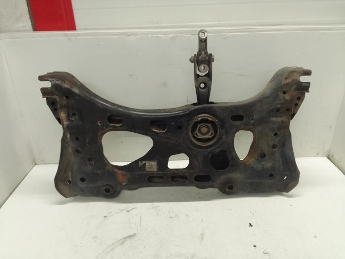 Subframe from a Volkswagen Golf VII (AUA) 2.0 GTI 16V Performance Package 2013