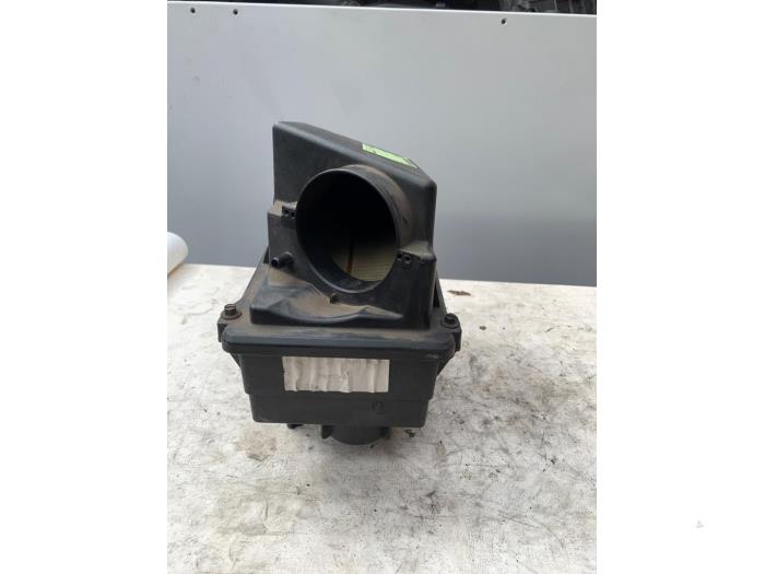 Begagnade Luftfilterhus Ford Focus 1 Wagon 1.8 TDdi Pris € 60,00 Marginaltabell erbjuds av Autodemontage van de Laar