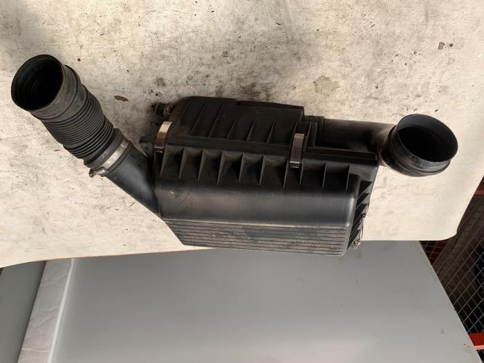 Gebrauchte Luftfiltergehäuse Opel Astra F Caravan (51/52) 1.7 TDS Preis € 40,00 Margenregelung angeboten von Autodemontage van de Laar