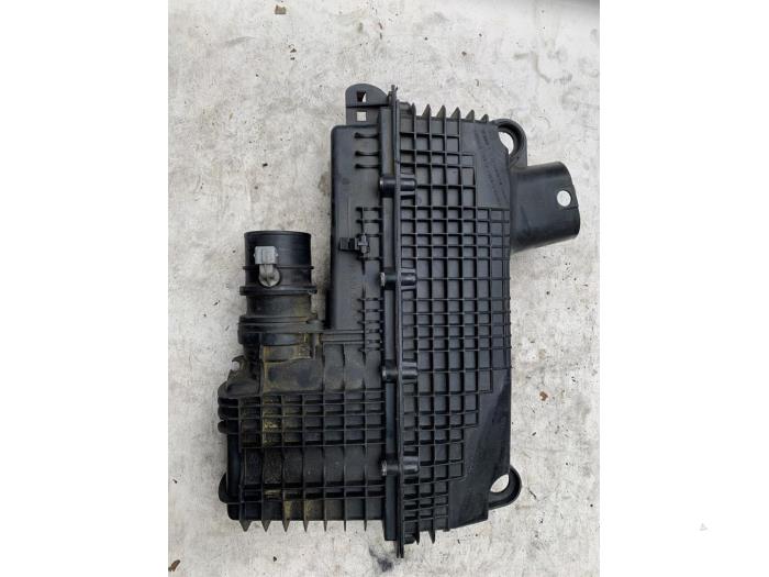Gebrauchte Luftfiltergehäuse Renault Clio II Societe (SB) 1.5 dCi 65 Preis € 50,00 Margenregelung angeboten von Autodemontage van de Laar