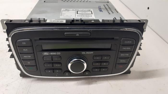 Używane Radio Ford Transit Connect Cena € 150,00 Procedura marży oferowane przez Autodemontage van de Laar
