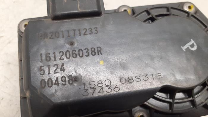 Cuerpo de válvula de mariposa de un Renault Megane III Grandtour (KZ) 1.2 16V TCE 115 2015