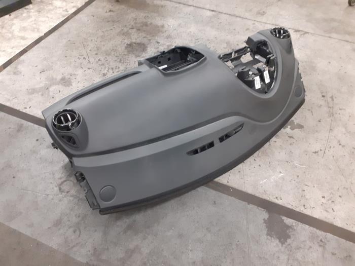 Airbag set + dashboard de un Renault Clio IV (5R) 1.5 Energy dCi 90 FAP 2015