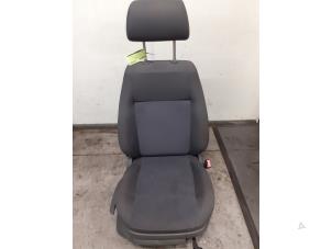 Used Seat, right Volkswagen Polo IV (9N1/2/3) 1.4 16V Price € 100,00 Margin scheme offered by Autodemontage van de Laar