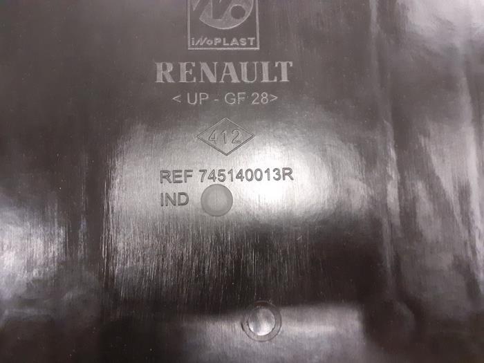 Reserveradkasten van een Renault Grand Scénic III (JZ) 1.5 dCi 110 2013
