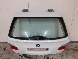 Used Tailgate BMW 5 serie Touring (E61) 520d 16V Price on request offered by Autodemontage van de Laar