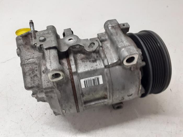 Usagé Pompe clim Opel Corsa F (UB/UH/UP) 1.2 Turbo 12V 100 Prix € 250,00 Règlement à la marge proposé par Autodemontage van de Laar