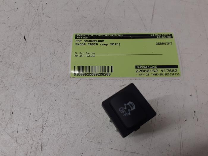 Interruptor ESP de un Skoda Fabia II (5J) 1.2 TSI 2013