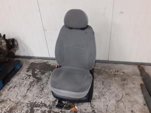 Used Seat, left Fiat Stilo MW (192C) 1.6 16V Price € 90,00 Margin scheme offered by Autodemontage van de Laar