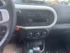 Radio d'un Renault Twingo III (AH) 1.0 SCe 75 12V 2020