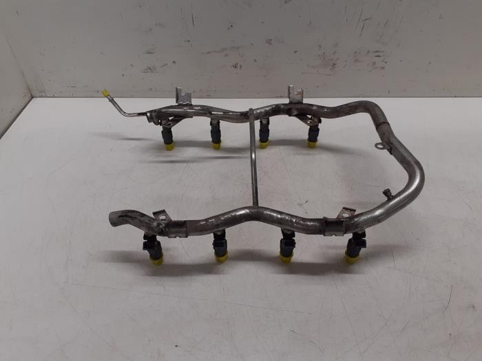 Usagé Système d'injection BMW X5 (E53) 4.4 V8 32V Prix € 200,00 Règlement à la marge proposé par Autodemontage van de Laar
