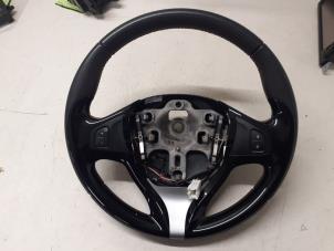 Used Steering wheel Renault Clio IV (5R) 1.5 Energy dCi 90 FAP Price € 90,00 Margin scheme offered by Autodemontage van de Laar