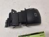 Steering wheel mounted radio control from a Opel Movano 2.3 CDTi Biturbo 16V FWD 2017