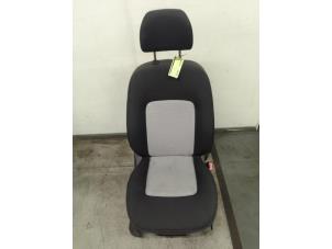 Used Seat, right Hyundai i10 (F5) 1.1i 12V Price € 125,00 Margin scheme offered by Autodemontage van de Laar